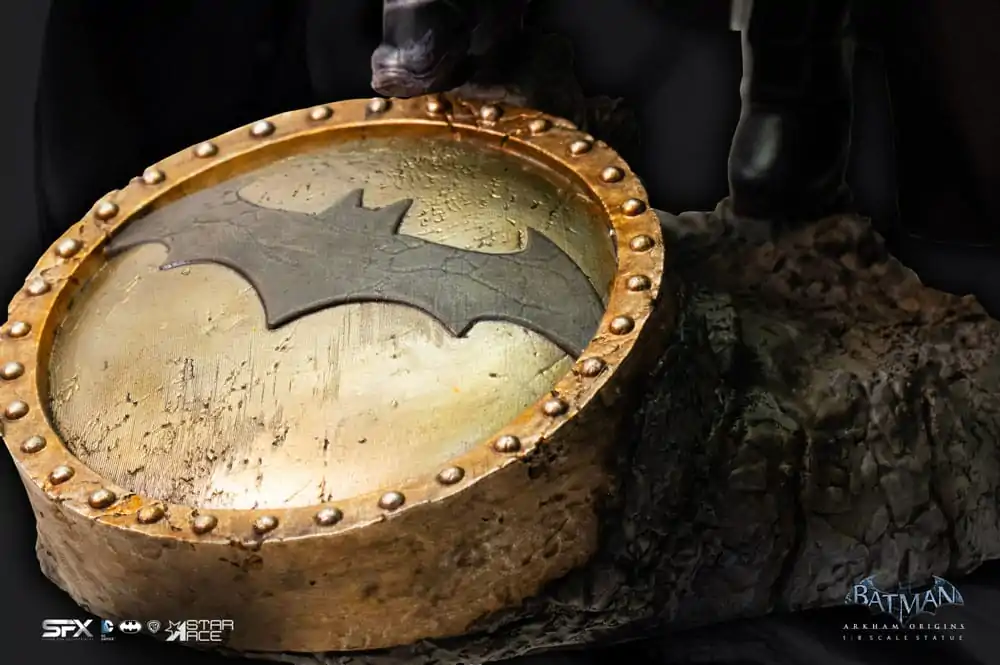 DC Comics 1/8 Batman-Arkham Batman-Arkham Origins 2.0 Normal Version szobor figura 44 cm termékfotó
