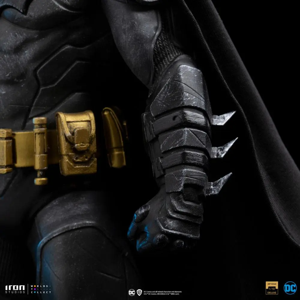 DC Comics Art Scale 1/10 Batman Unleashed Deluxe szobor figura 24 cm termékfotó