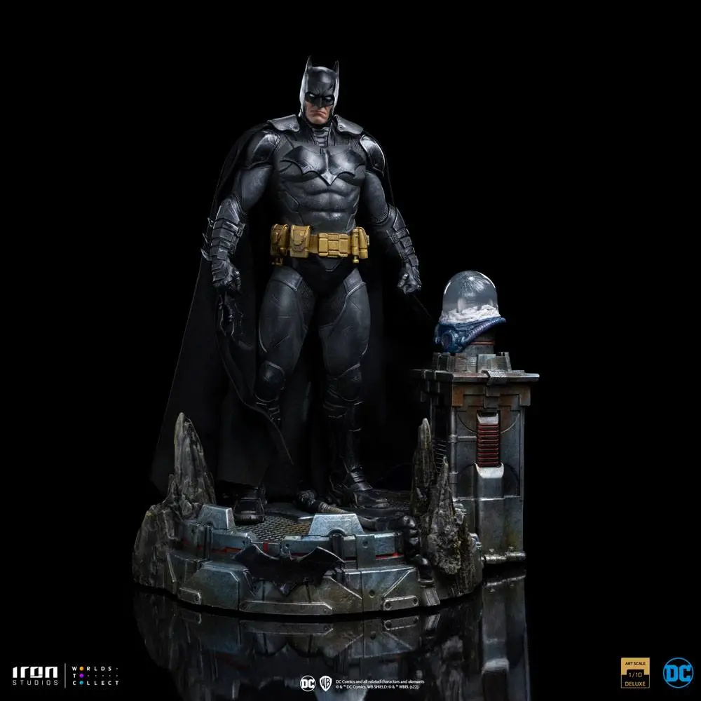 DC Comics Art Scale 1/10 Batman Unleashed Deluxe szobor figura 24 cm termékfotó