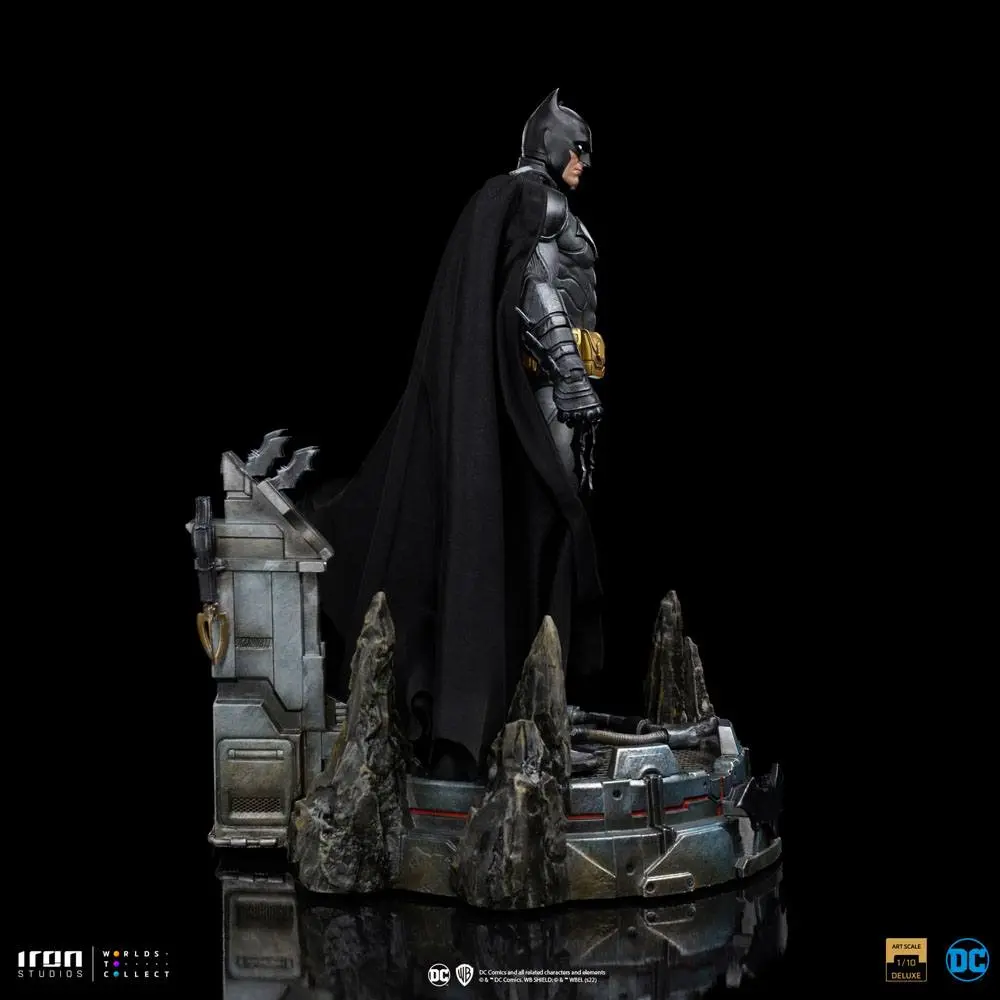 DC Comics Art Scale 1/10 Batman Unleashed Deluxe szobor figura 24 cm termékfotó