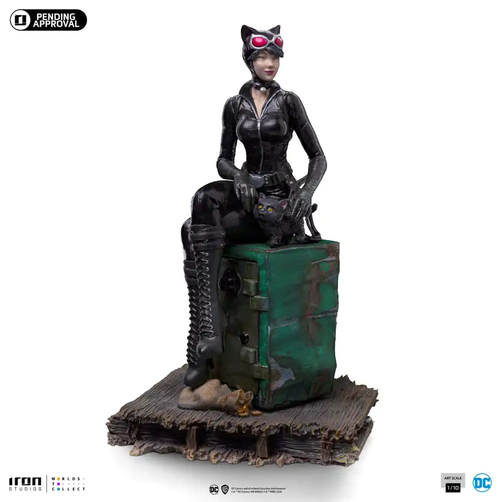 DC Comics Art Scale 1/10 Catwoman (Gotham City Sirens) szobor figura 21 cm termékfotó