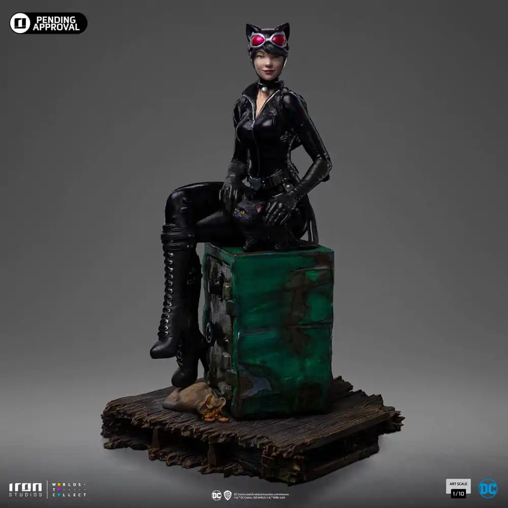 DC Comics Art Scale 1/10 Catwoman (Gotham City Sirens) szobor figura 21 cm termékfotó