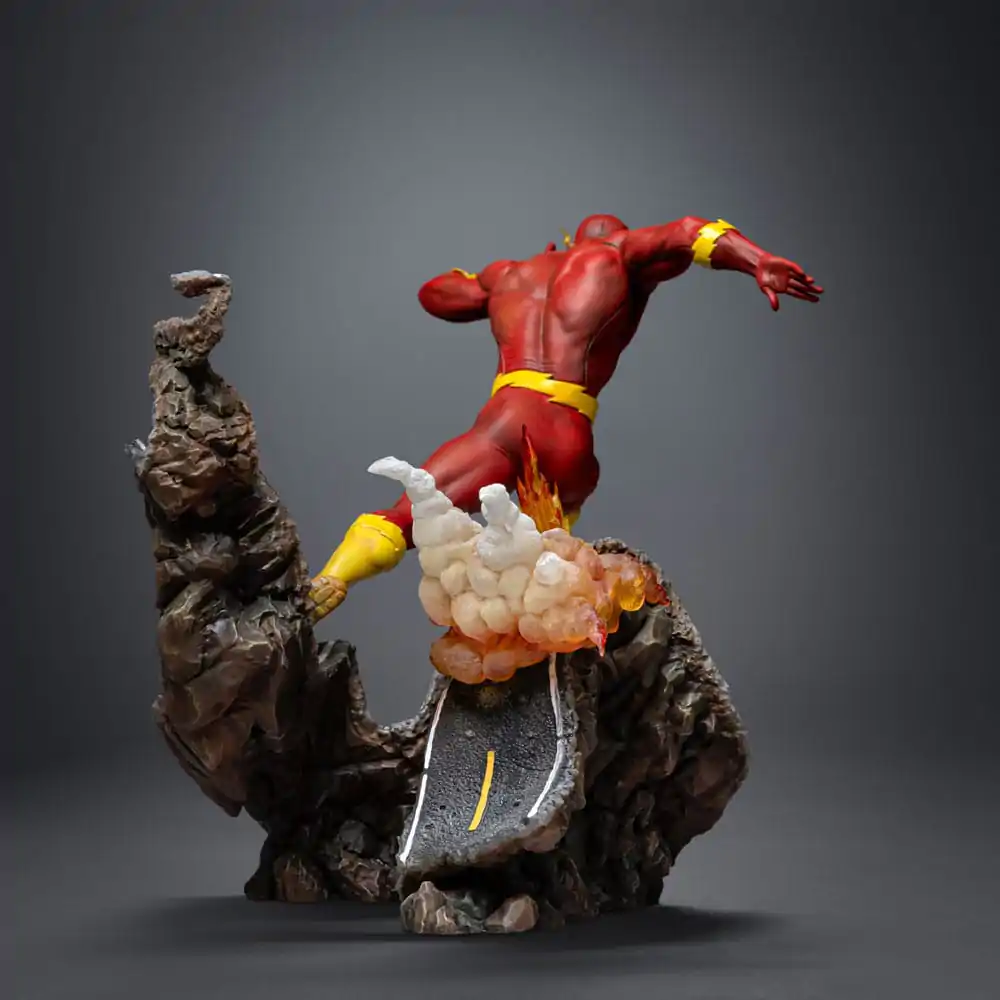DC Comics Art Scale 1/10 Flash szobor figura 25 cm termékfotó