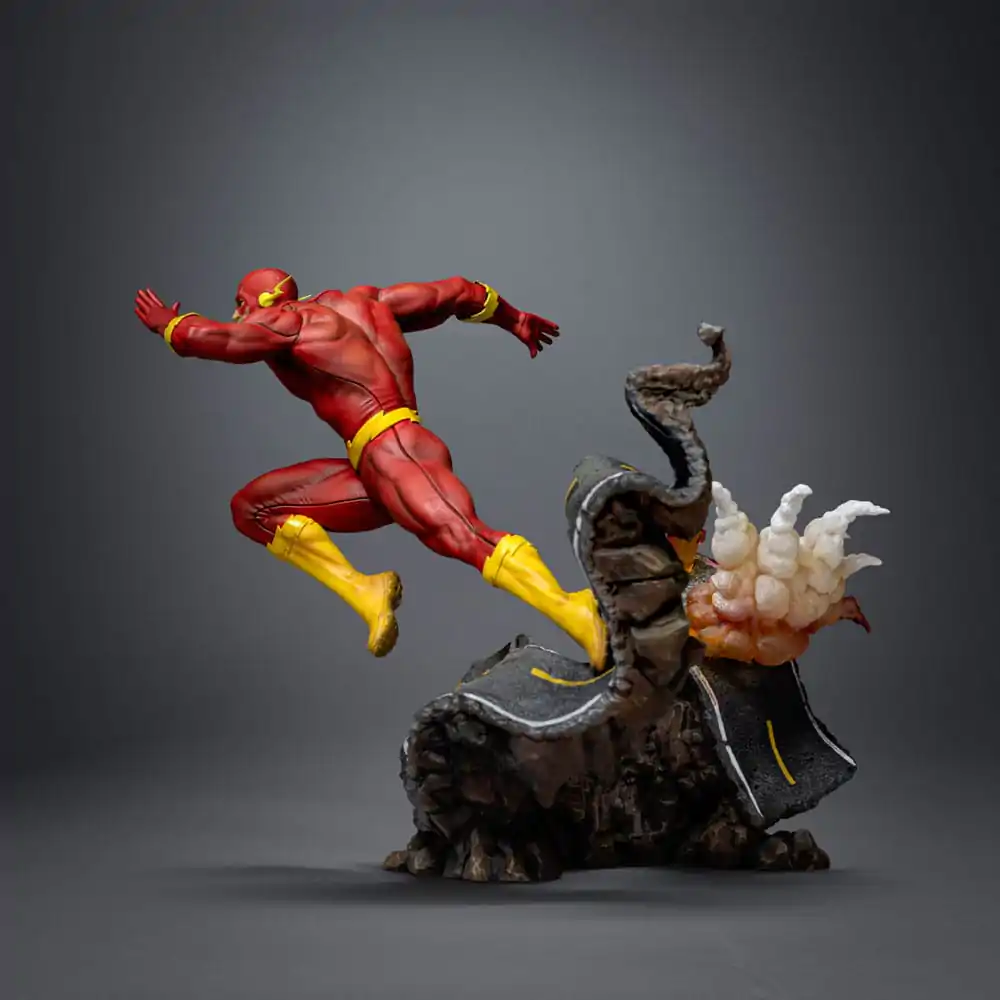 DC Comics Art Scale 1/10 Flash szobor figura 25 cm termékfotó