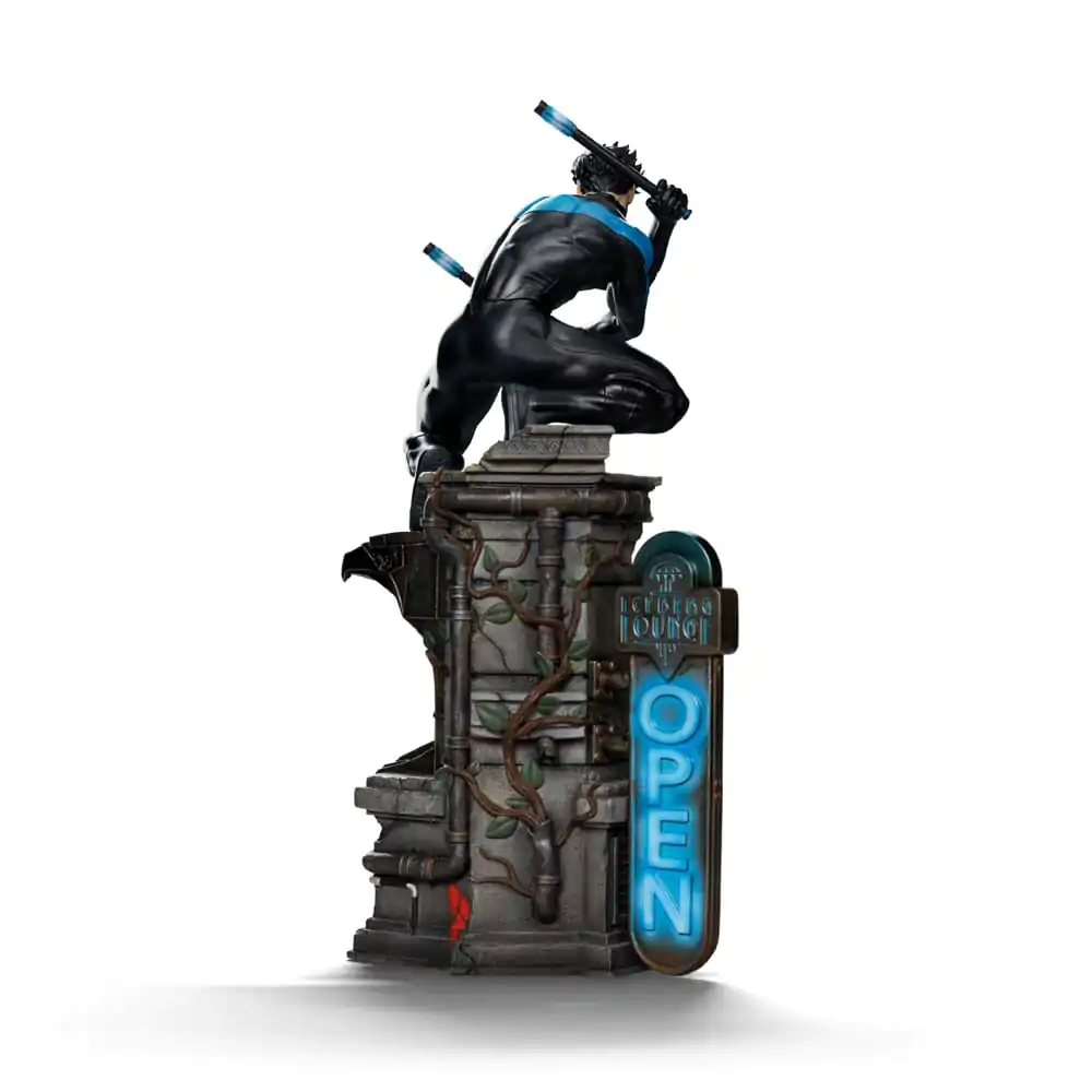 DC Comics Art Scale 1/10 Nightwing szobor figura 27 cm      termékfotó