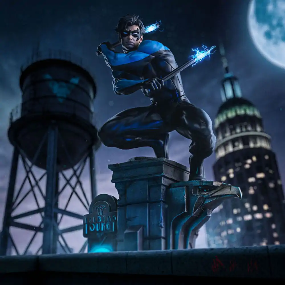 DC Comics Art Scale 1/10 Nightwing szobor figura 27 cm      termékfotó