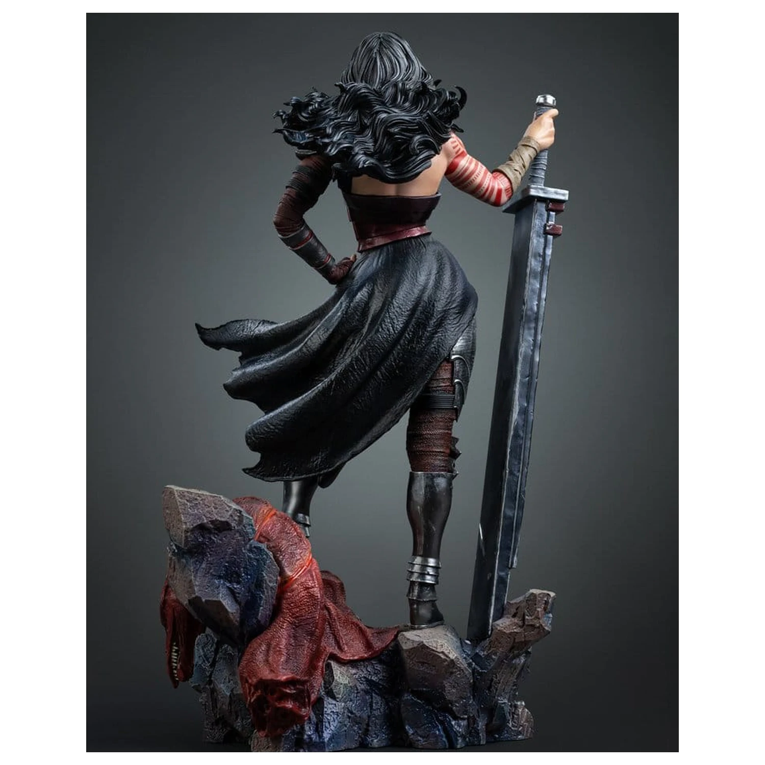 DC Comics Art Scale 1/10 Wonder Woman Absolute szobor figura 25 cm termékfotó