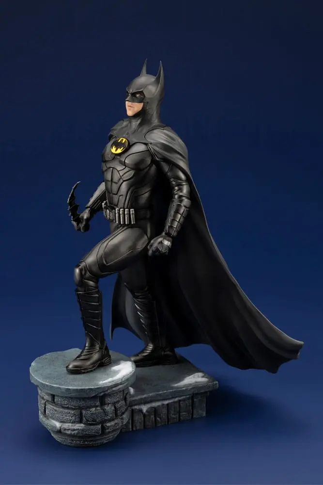 DC Comics ARTFX 1/6 The Flash Movie Batman PVC szobor figura 34 cm termékfotó