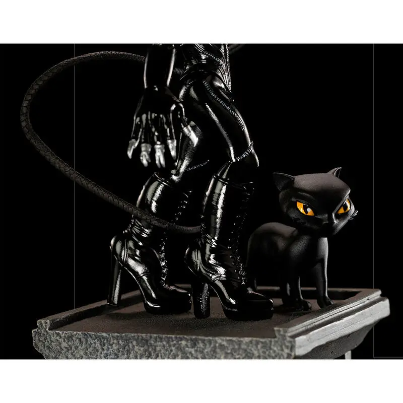 DC Comics Batman Returns Catwoman Mini Co 17cm termékfotó