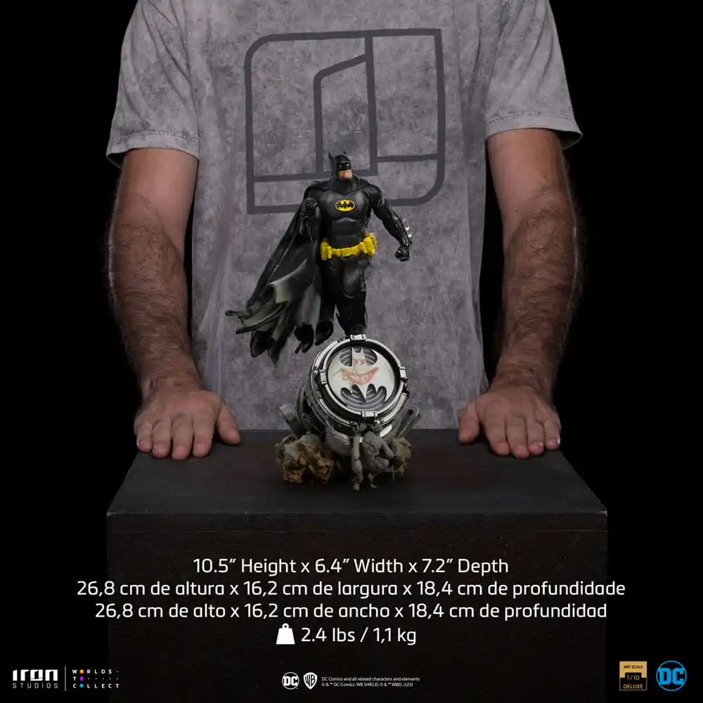 DC Comics BDS Art Scale Statue 1/10 Batman Deluxe (Black Version Exclusive) heo EU Exclusive 30 cm termékfotó