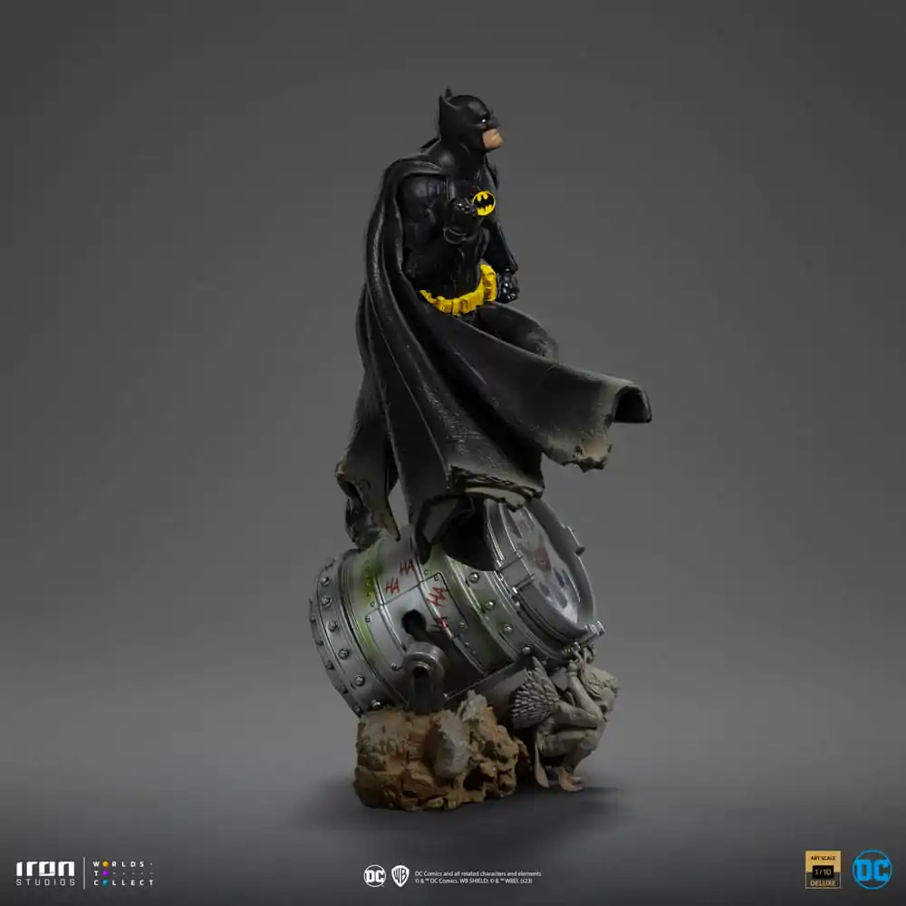 DC Comics BDS Art Scale Statue 1/10 Batman Deluxe (Black Version Exclusive) heo EU Exclusive 30 cm termékfotó