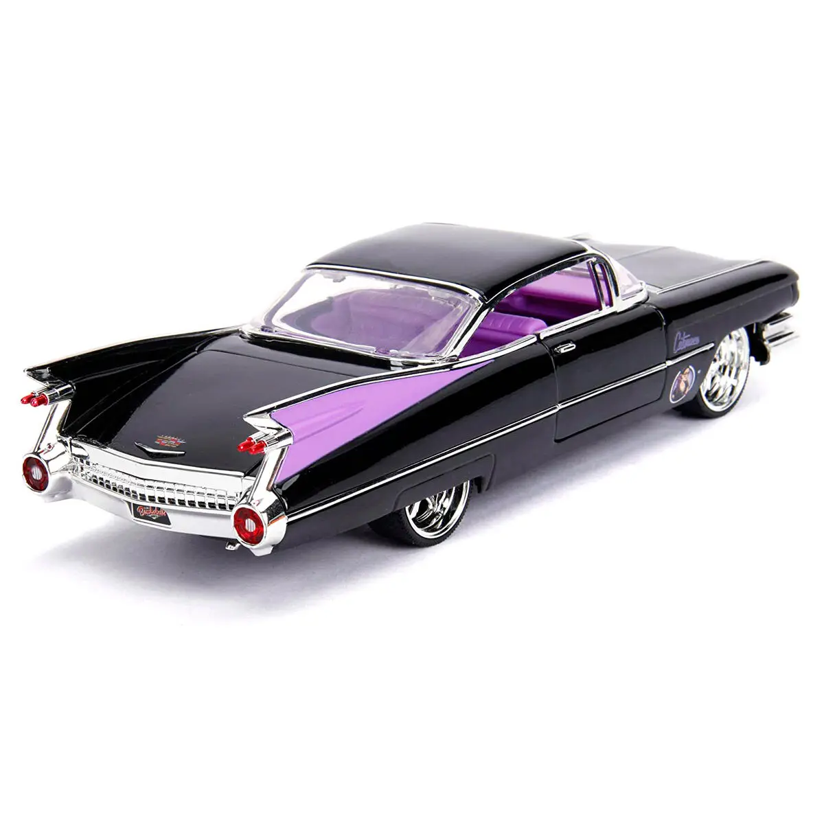 DC Comics Catwoman Cadillac Coupe Deville 1959 fém kocsi és figura csomag termékfotó