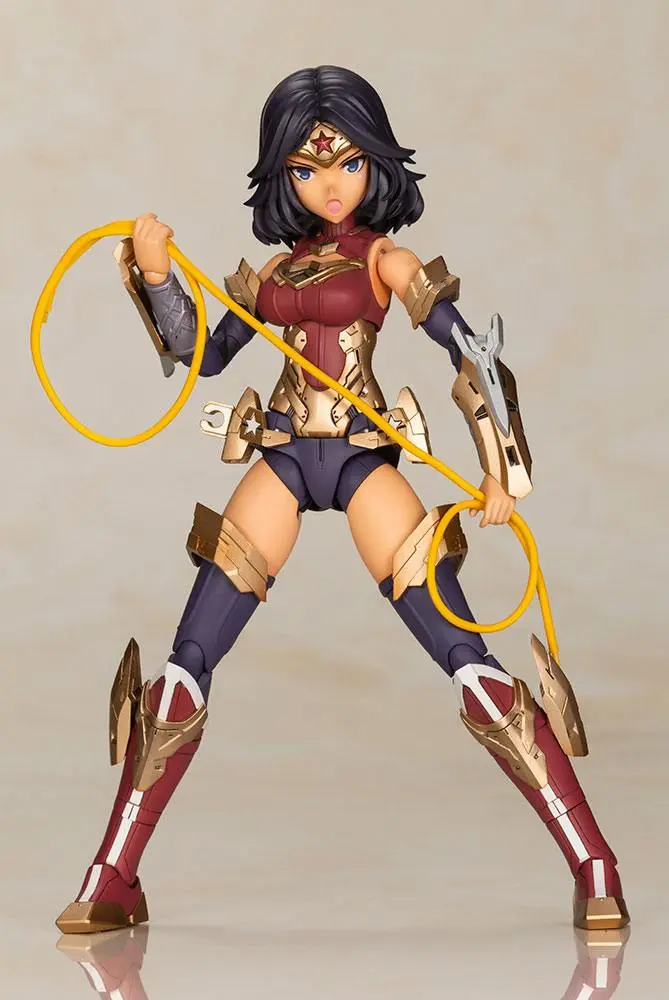 DC Comics Cross Frame Girl Wonder Woman Fumikane Shimada Ver. Műanyag modell készlet 16 cm termékfotó