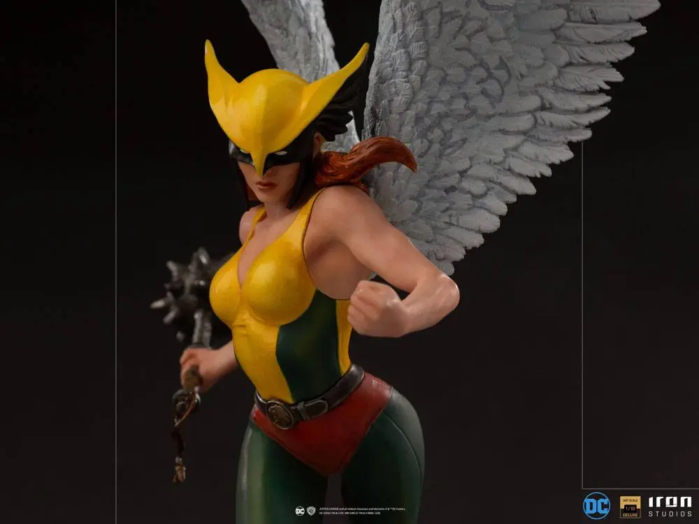 DC Comics Deluxe Art Scale 1/10 Hawkgirl szobor figura 36 cm termékfotó