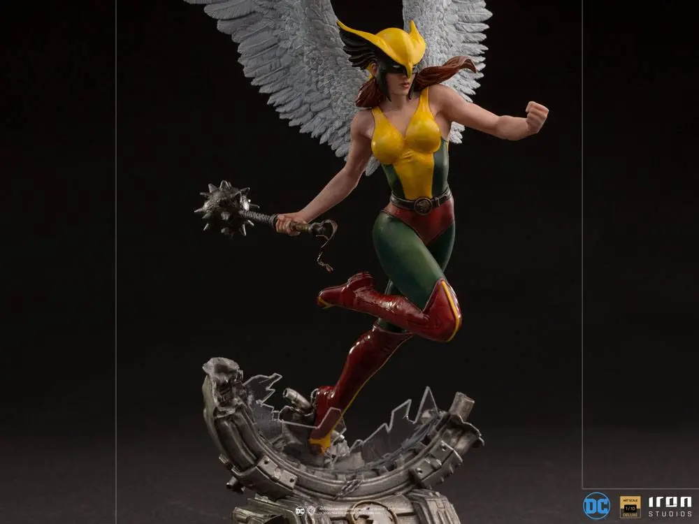 DC Comics Deluxe Art Scale 1/10 Hawkgirl szobor figura 36 cm termékfotó