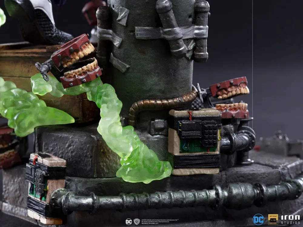 DC Comics Deluxe Art Scale 1/10 The Joker szobor figura 23 cm termékfotó