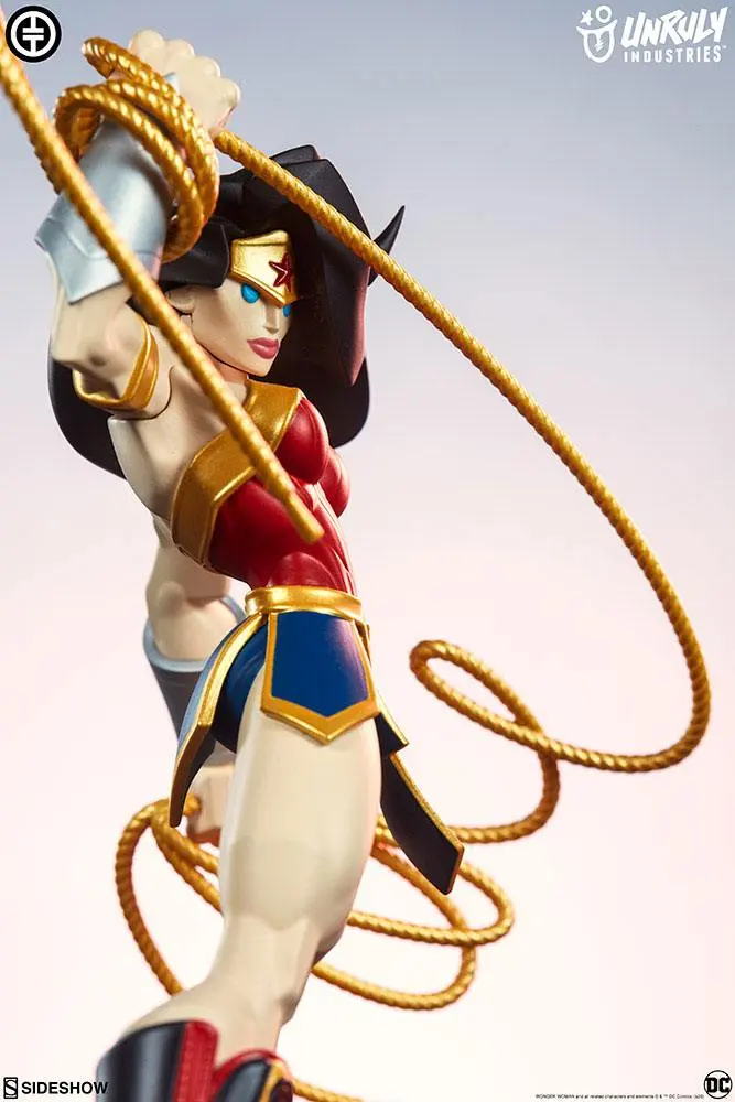 DC Comics Designer Series Wonder Woman by Tracy Tubera Vinyl szobor figura 22 cm termékfotó