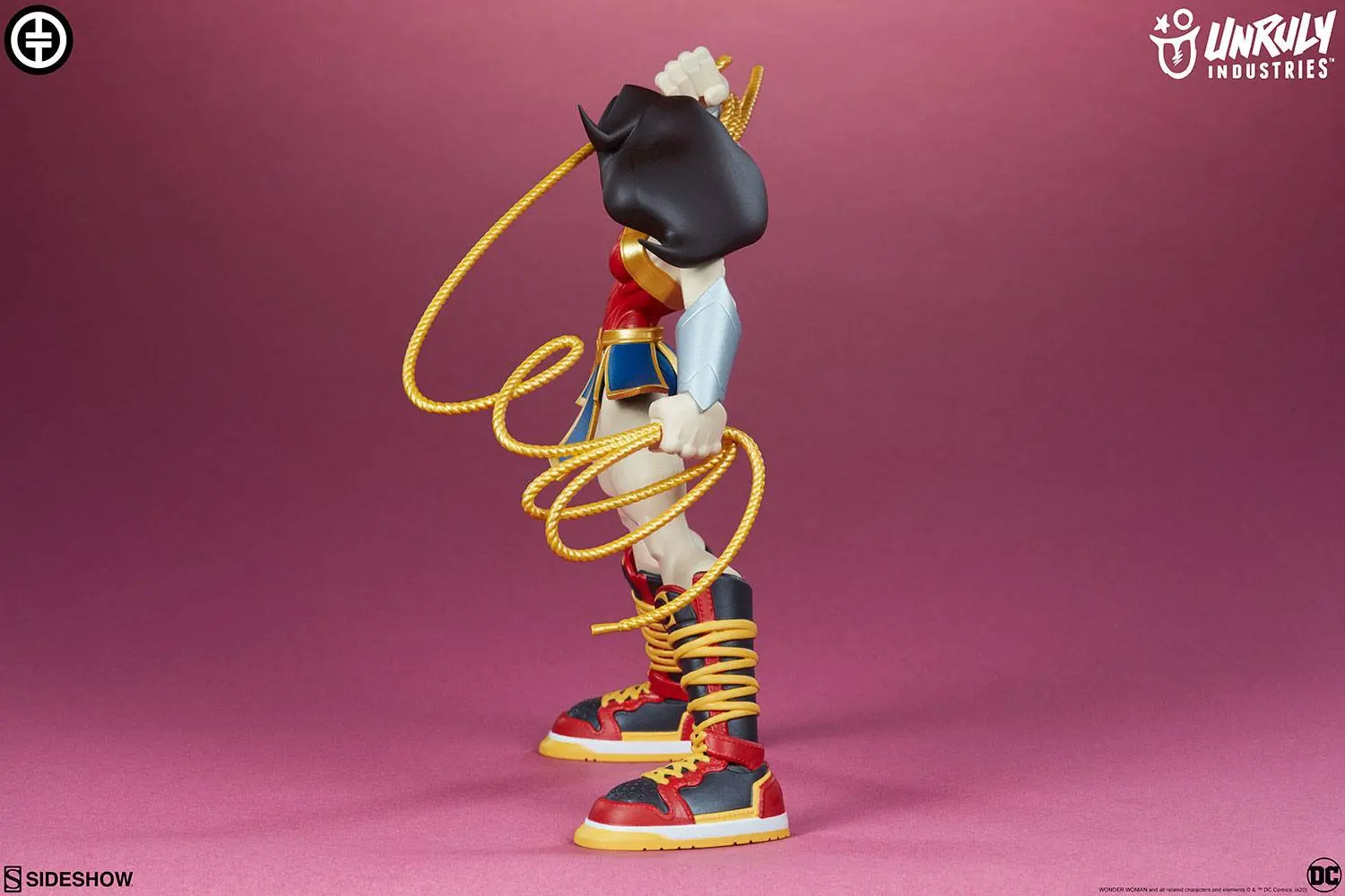 DC Comics Designer Series Wonder Woman by Tracy Tubera Vinyl szobor figura 22 cm termékfotó
