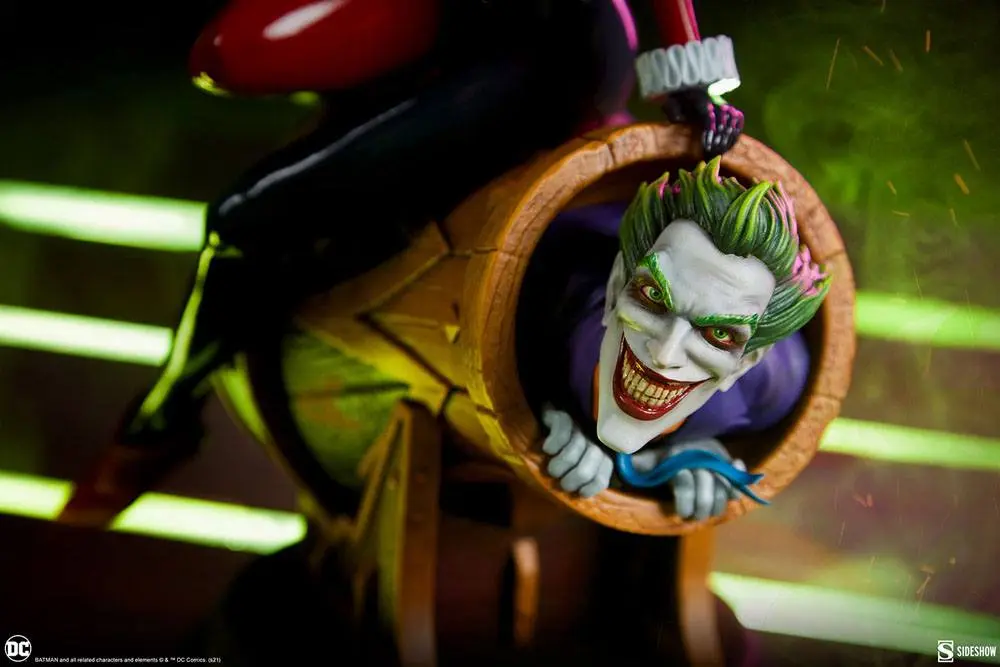 DC Comics Diorama Harley Quinn and The Joker 35 cm termékfotó