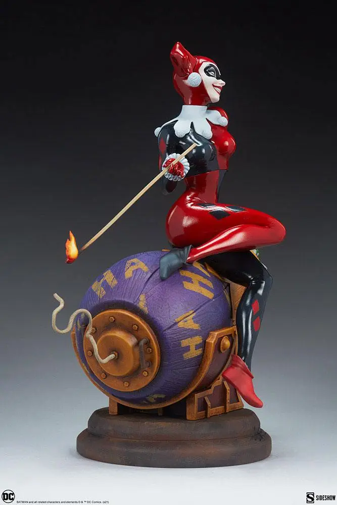 DC Comics Diorama Harley Quinn and The Joker 35 cm termékfotó