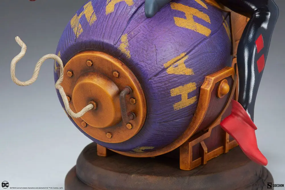 DC Comics Diorama Harley Quinn and The Joker 35 cm termékfotó