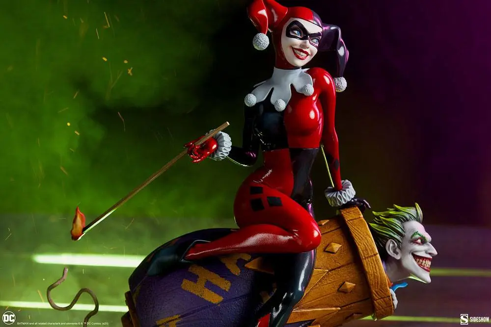 DC Comics Diorama Harley Quinn and The Joker 35 cm termékfotó