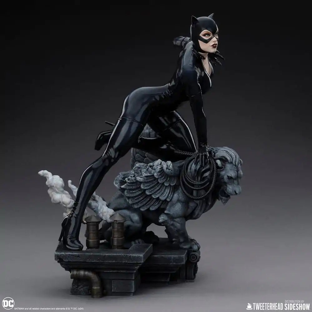 DC Comics Maquette 1/6 Catwoman szobor figura 35 cm termékfotó