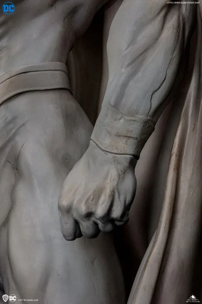 DC Comics Museum Line 1/4 Superman szobor figura 60 cm termékfotó