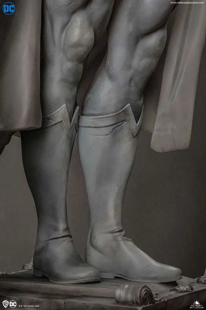 DC Comics Museum Line 1/4 Superman szobor figura 60 cm termékfotó