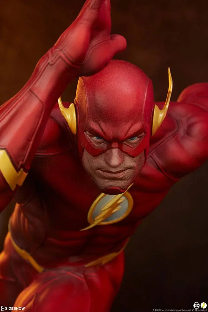 DC Comics Premium Format figura The Flash 43 cm termékfotó