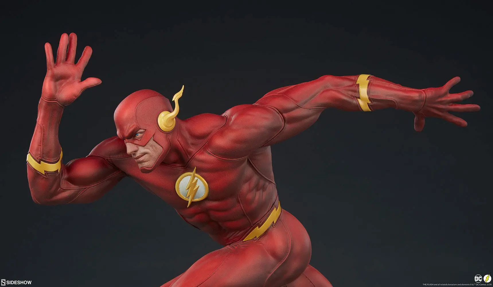 DC Comics Premium Format figura The Flash 43 cm termékfotó