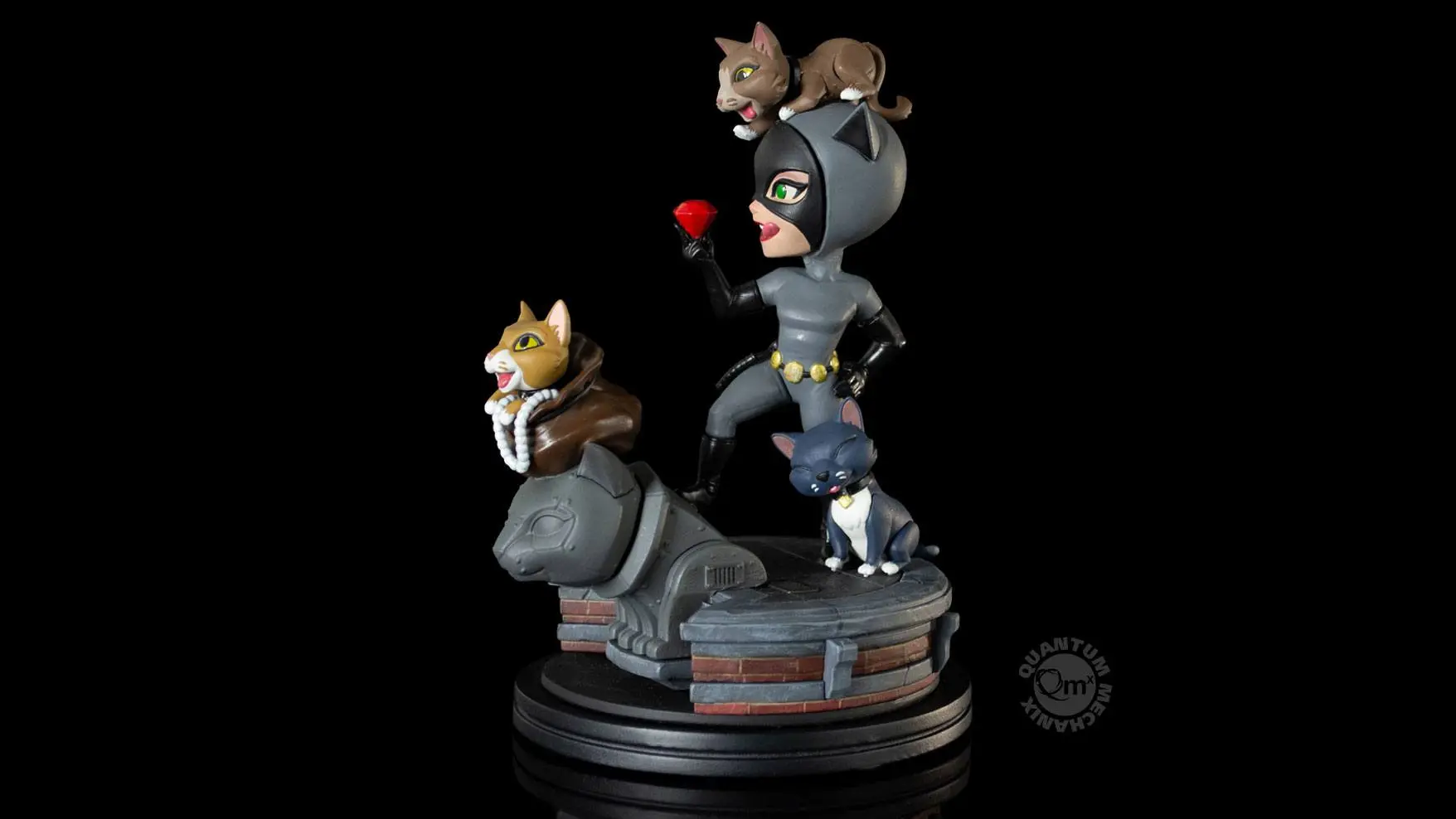 DC Comics Q-Fig Elite Catwoman figura 12 cm termékfotó