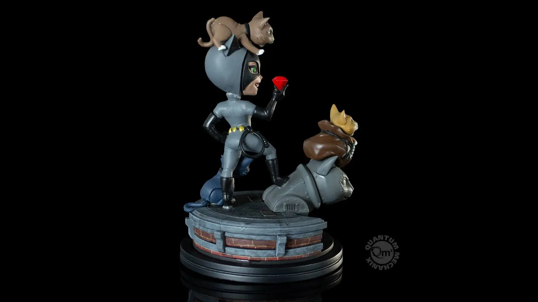 DC Comics Q-Fig Elite Catwoman figura 12 cm termékfotó