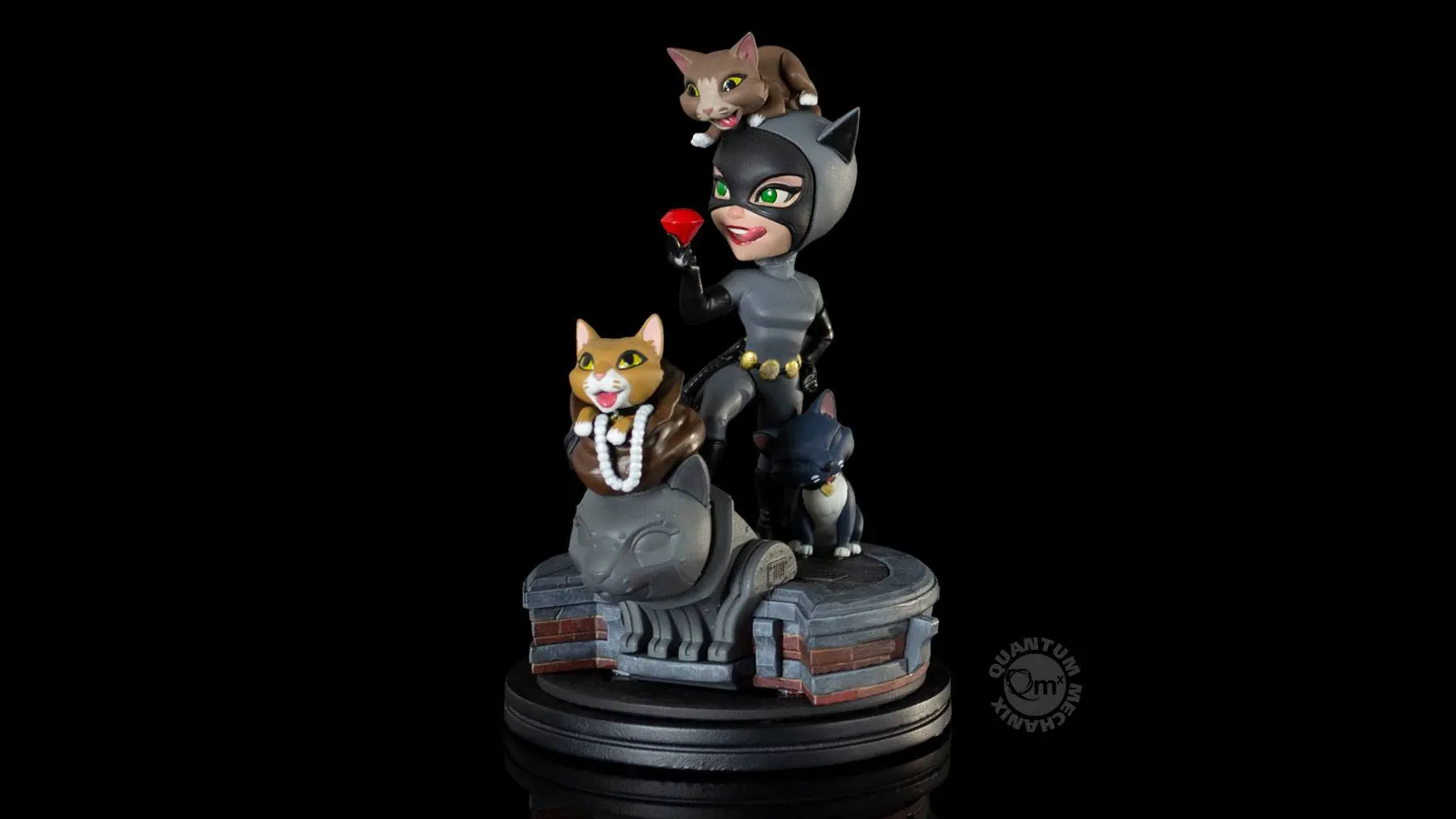 DC Comics Q-Fig Elite Catwoman figura 12 cm termékfotó