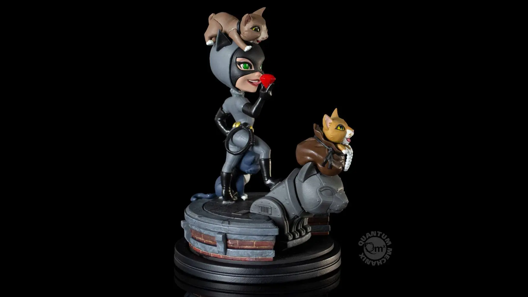 DC Comics Q-Fig Elite Catwoman figura 12 cm termékfotó