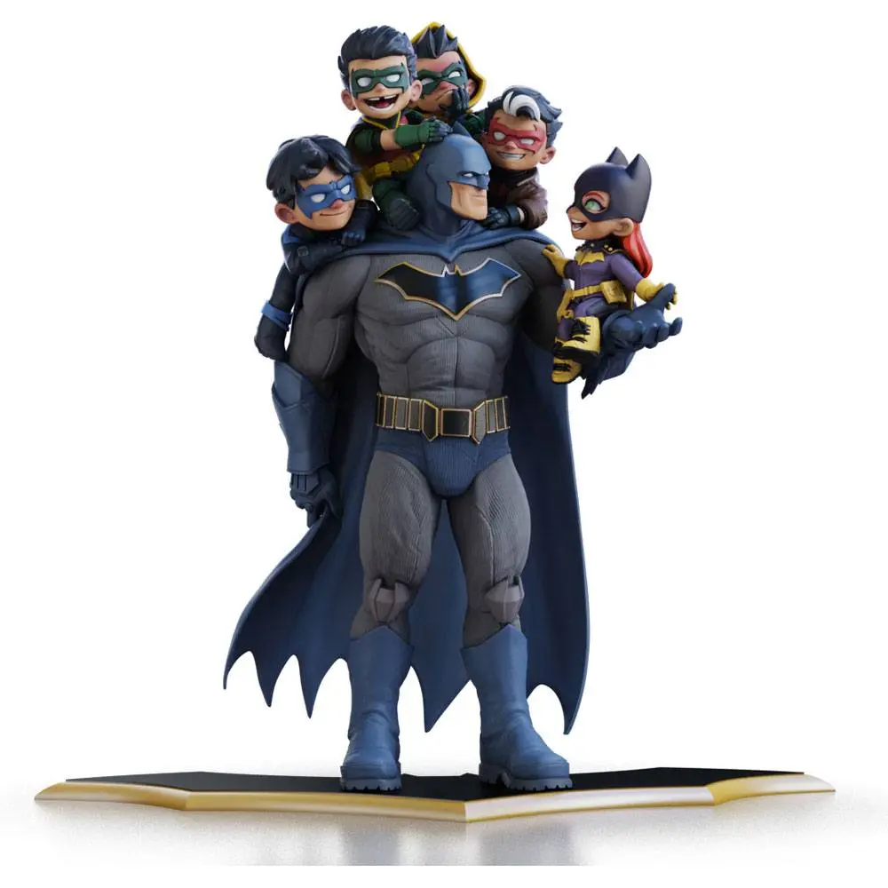 DC Comics Q-Master Batman: Family Classic Diorama szobor figura 38 cm termékfotó