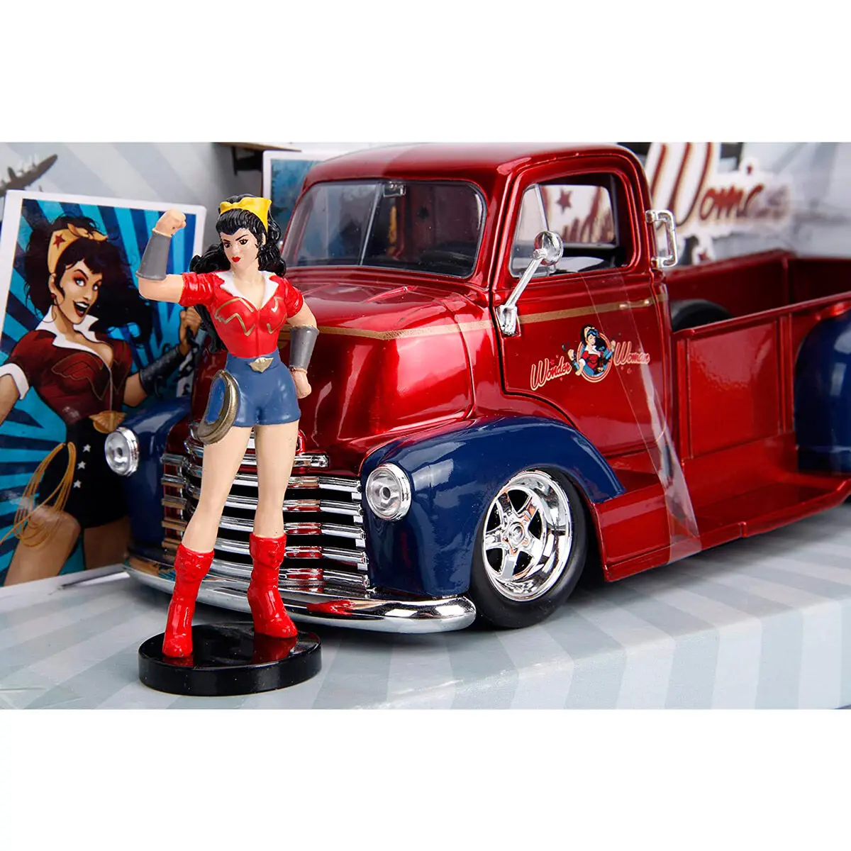 DC Comics Wonder Woman Chevy Coe Pickup 1952 metál kocsi &amp; figura csomag termékfotó