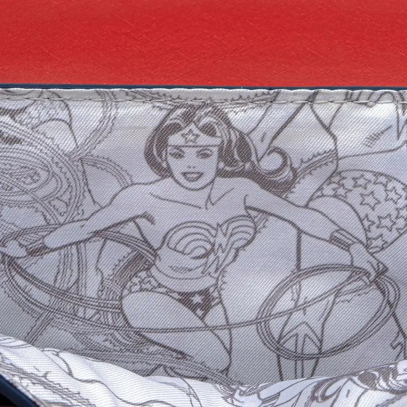 DC Comics Wonder Woman keresztpántos táska termékfotó