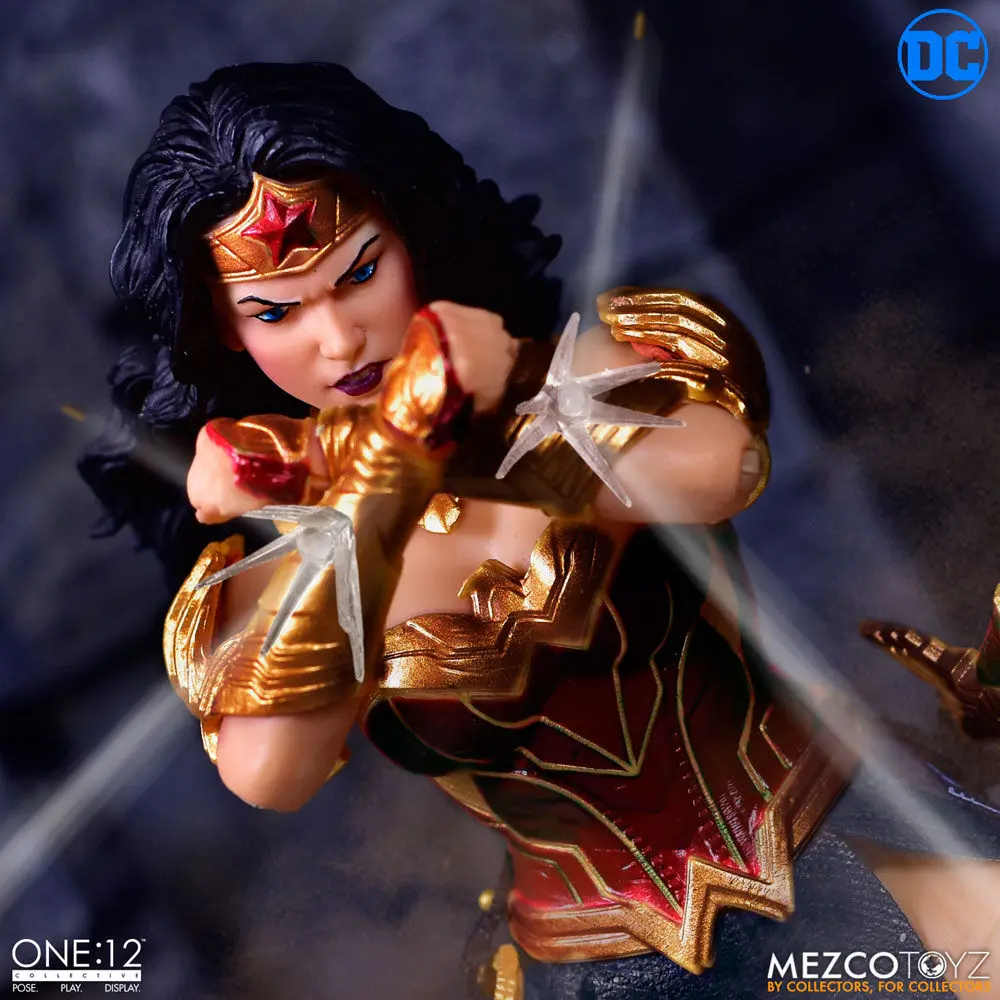 DC Comics Wonder Woman Mozgatható figura 17cm termékfotó