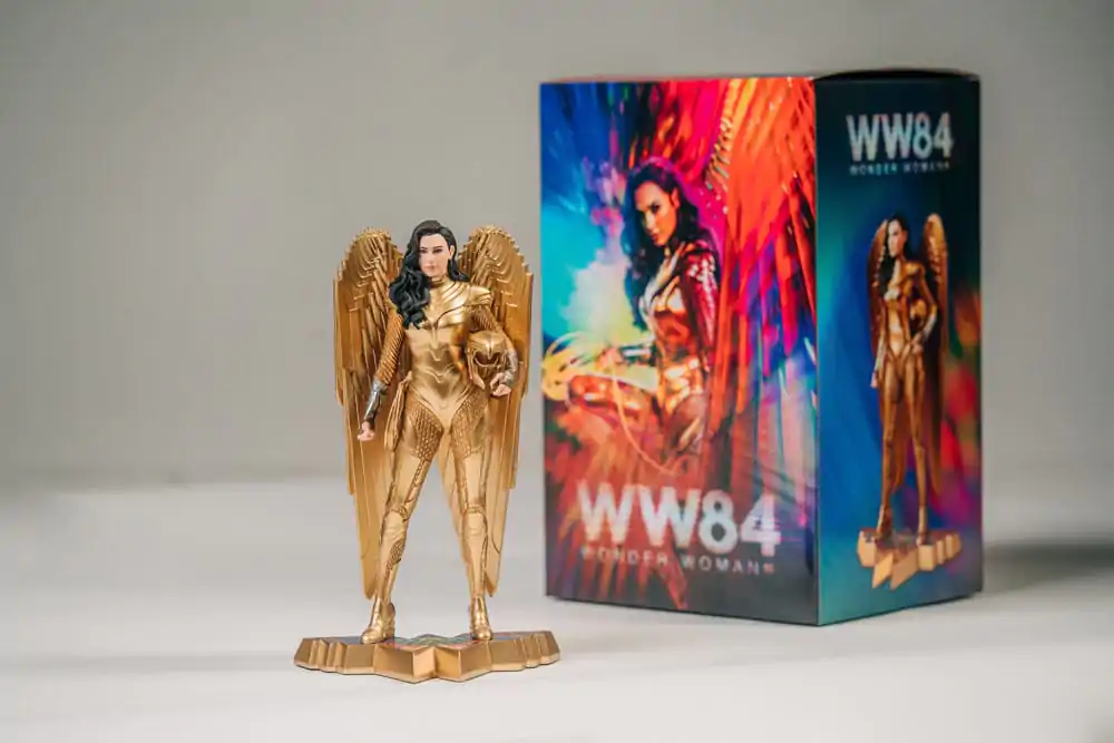 DC Comics Wonder Woman szobor figura 26 cm termékfotó