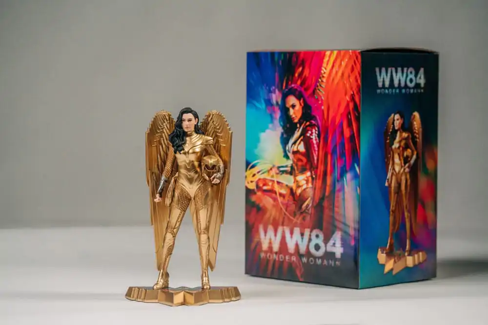 DC Comics Wonder Woman szobor figura 26 cm termékfotó