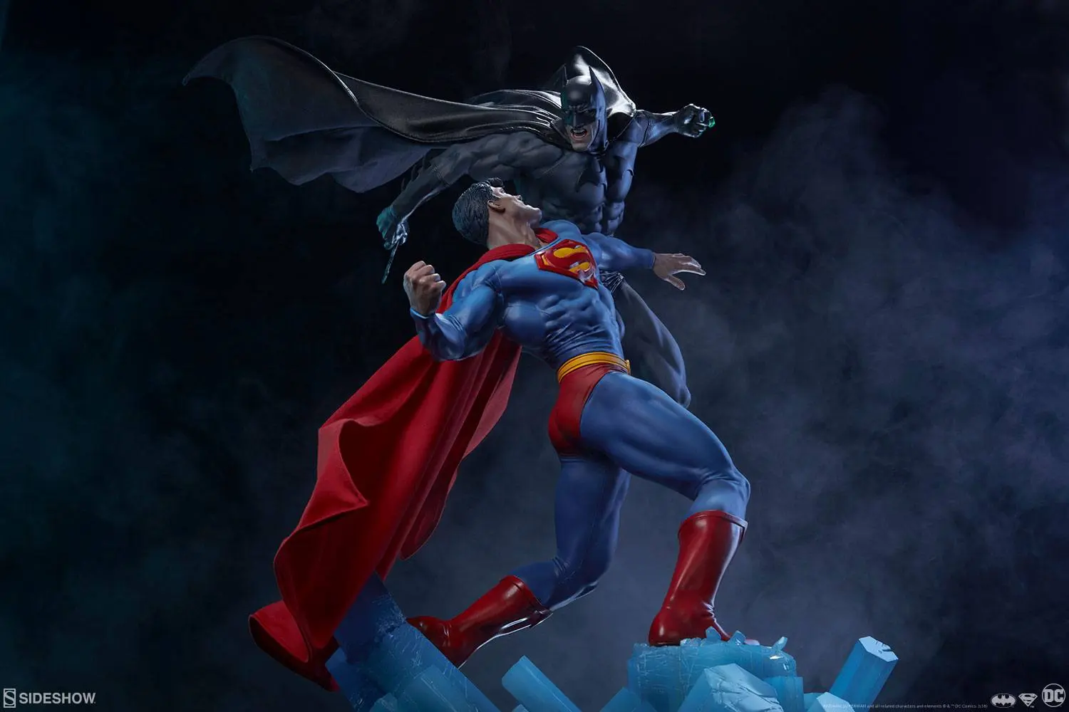 DC ComicsBatman vs. Superman  szobor figura 60 cm termékfotó