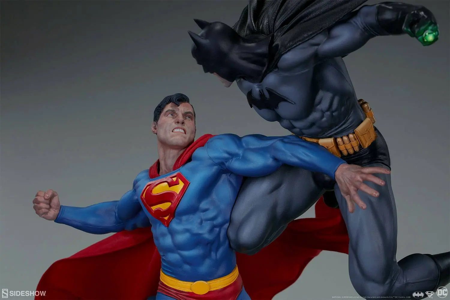 DC ComicsBatman vs. Superman  szobor figura 60 cm termékfotó