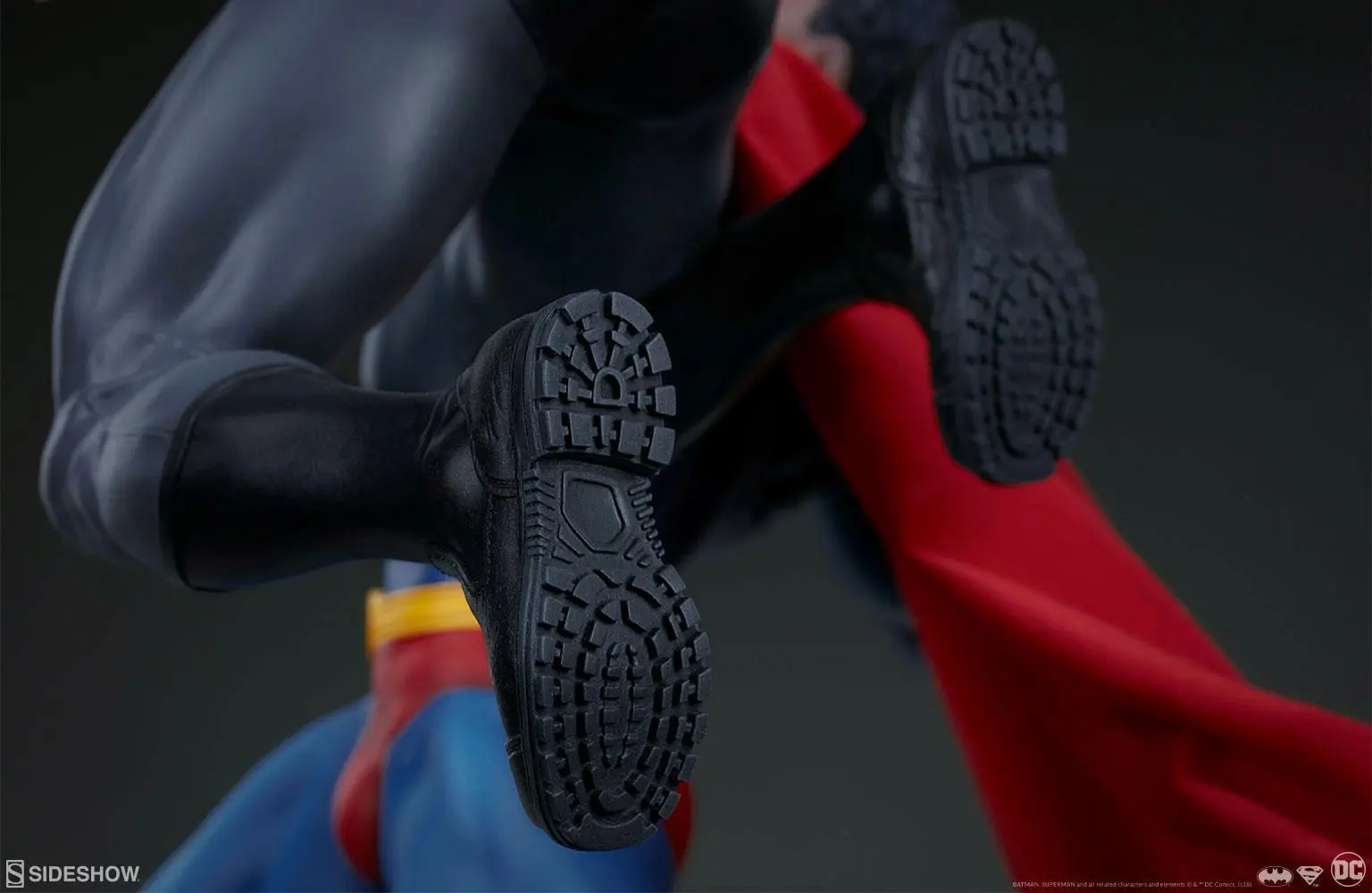 DC ComicsBatman vs. Superman  szobor figura 60 cm termékfotó