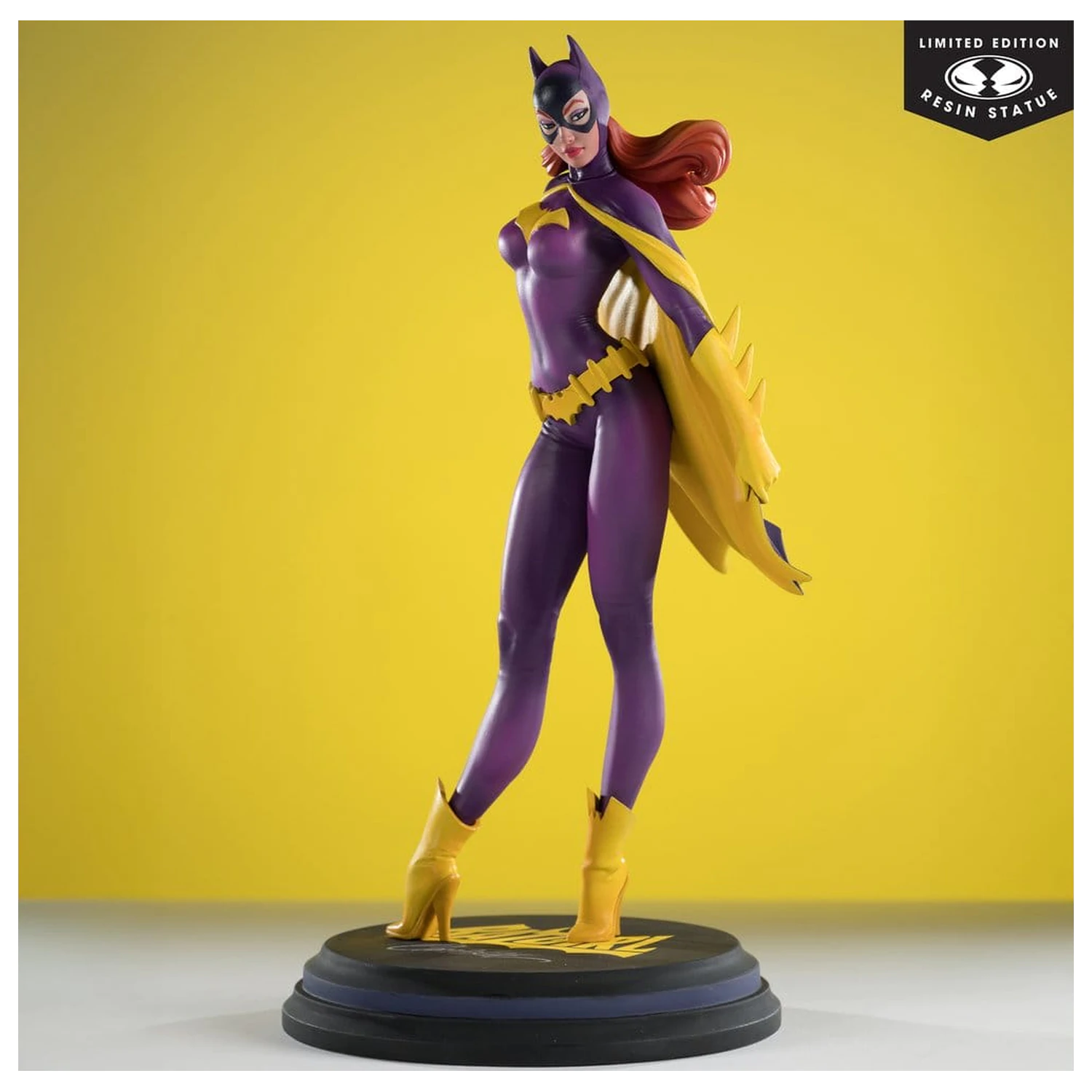 DC Cover Girls 1/8 Batgirl by J. Scott Campbell szobor figura 25 cm termékfotó