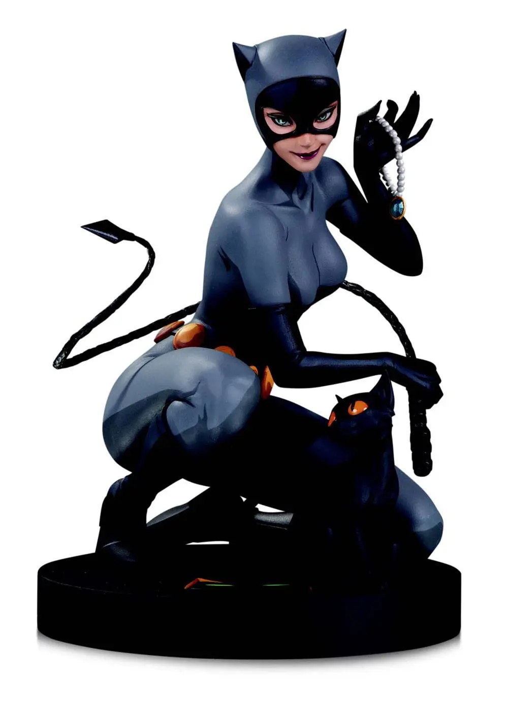 DC Designer Series Catwoman by Stanley Artgerm Lau szobor figura 19 cm termékfotó
