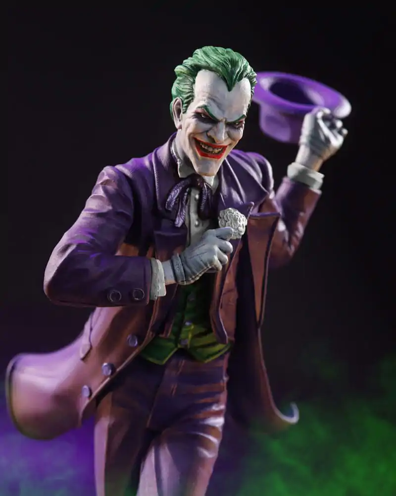 DC Direct Resin Statue 1/10 The Joker: Purple Craze - The Joker by Alex Ross 19 cm termékfotó