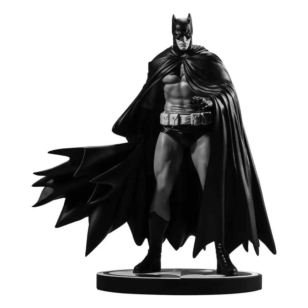 DC Direct Batman Black &amp; White (Batman by Lee Weeks) szobor figura 19 cm termékfotó