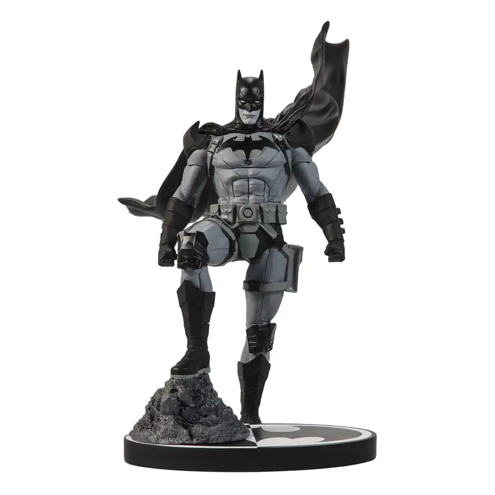 DC Direct Batman Black &amp; White by Mitch Gerads gyanta szobor figura 20 cm termékfotó
