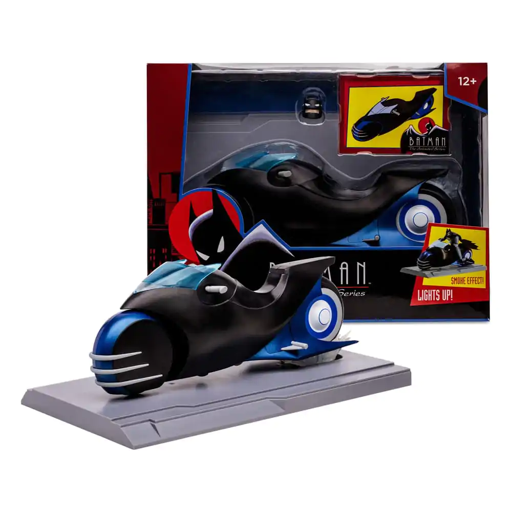 DC Direct BTAS Batcycle jármű termékfotó